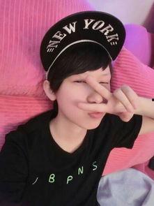 吃瓜直播间娱乐圈男主播,娱乐圈男主播的星光璀璨之夜 第3张 吃瓜直播间娱乐圈男主播,娱乐圈男主播的星光璀璨之夜 第3张