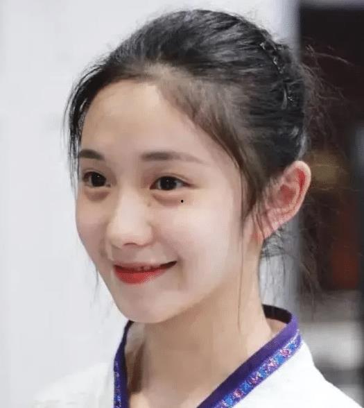 娱乐吃瓜酱刘浩存,娱乐吃瓜酱的甜蜜诱惑 第1张 娱乐吃瓜酱刘浩存,娱乐吃瓜酱的甜蜜诱惑 第1张