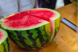 泉州网红吃瓜群众群聊名称,吃瓜群众群聊，揭秘网红幕后故事  第1张